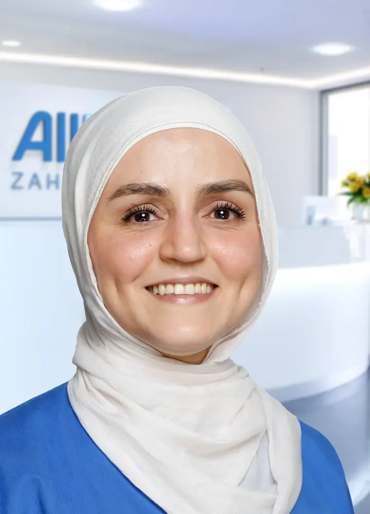 Portrait zahnmedizinische Prophylaxeassistenz Rana Darwish (AllDent Berlin)