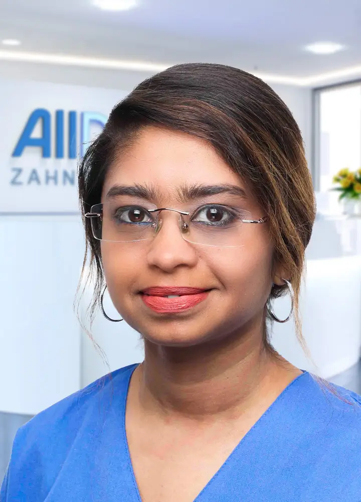 Portrait zahnmedizinische Prophylaxeassistenz Shabnoor Shakeel (AllDent Berlin)