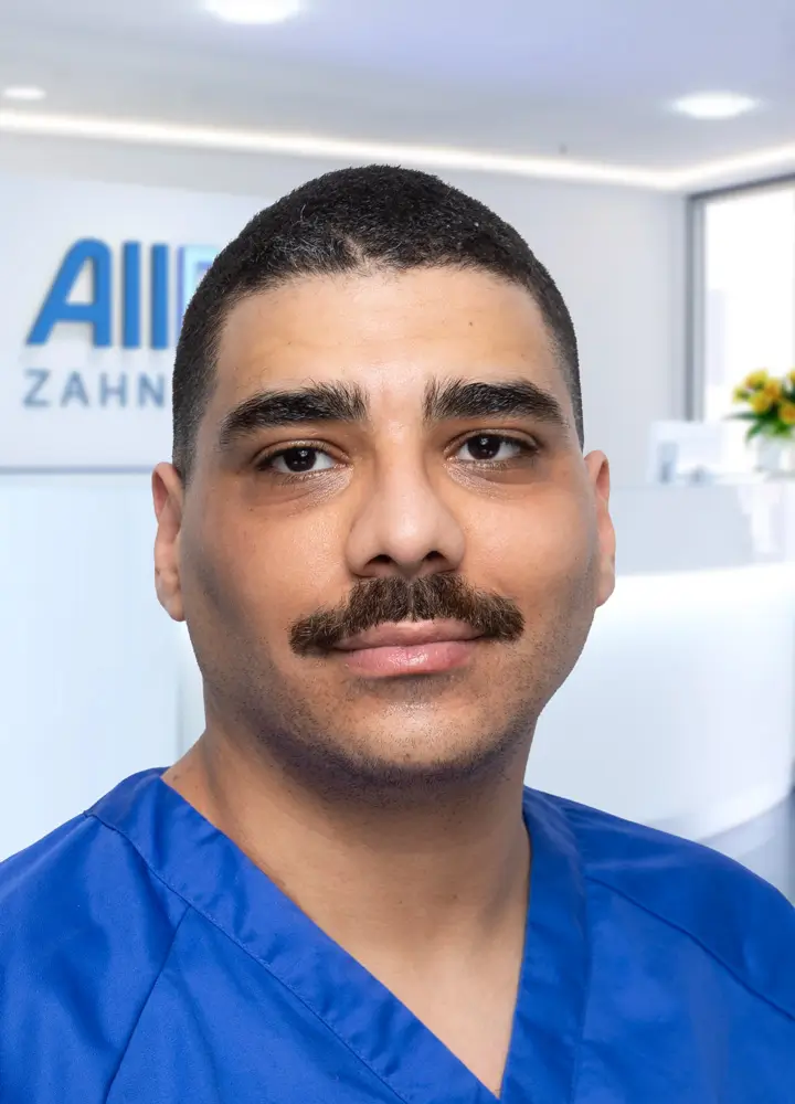 Portrait zahnmedizinische Prophylaxeassistenz Mohamed Souli (AllDent Berlin)