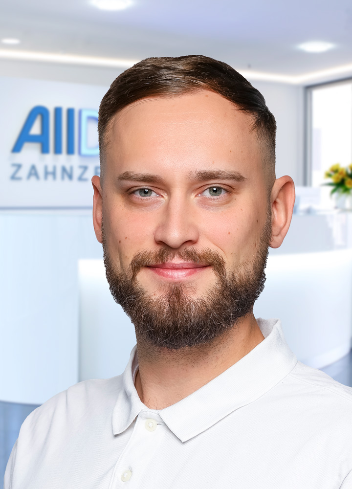 Portrait Zahnarzt Robin Adler (AllDent Berlin)